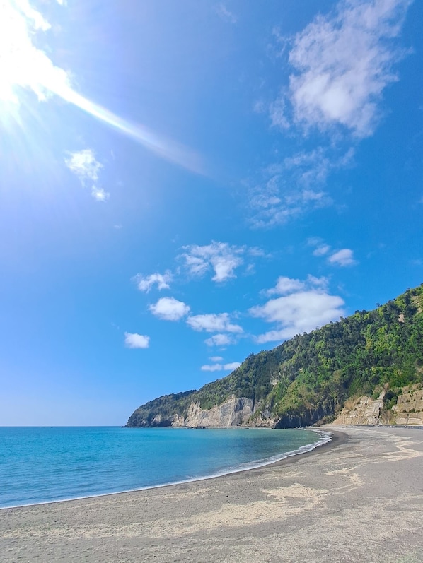 Praia do Fogo, Ribeira Quente.