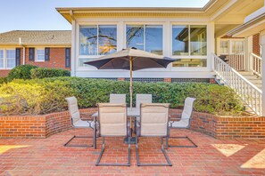 Private Patio | Outdoor Dining Area