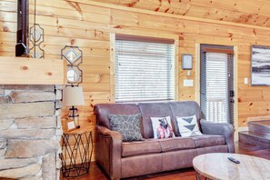 Living Room | Free WiFi | Central A/C & Heat | Smart TV | 1st Floor