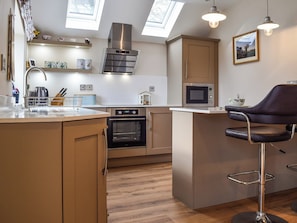 Kitchen | Petals Cottage, Netherseal