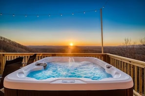 Bañera de hidromasaje al aire libre