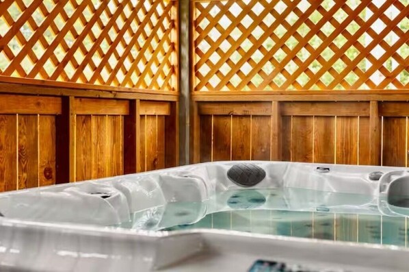 Bain à remous intérieur