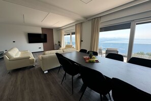 Salon 1