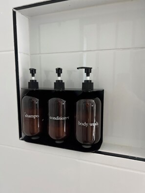Bathroom amenities