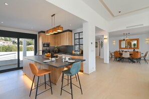 Kitchen-dining room
