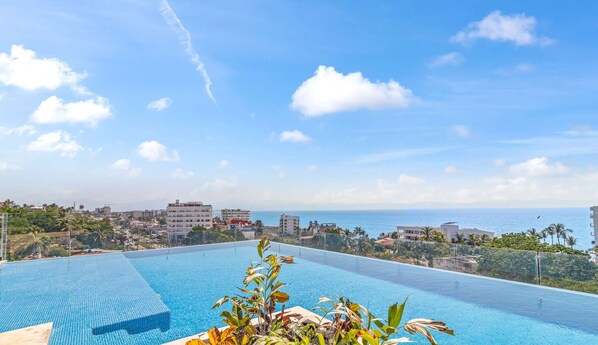 Roof Top Pool