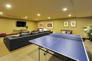 Spielezimmer