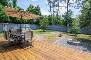 Wilmington Back Yard with Outdoor Dining