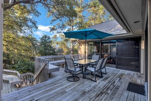 Located just 0.1 miles from the beach, it offers unbeatable convenience to Hilton Head's best attractions.