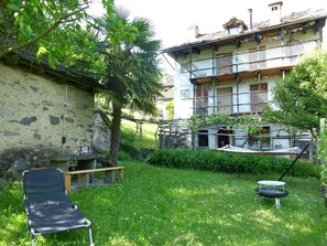 House, Home, Human Settlement, Cottage, Garden, Estate, Lawn, Yard, Village, Backyard