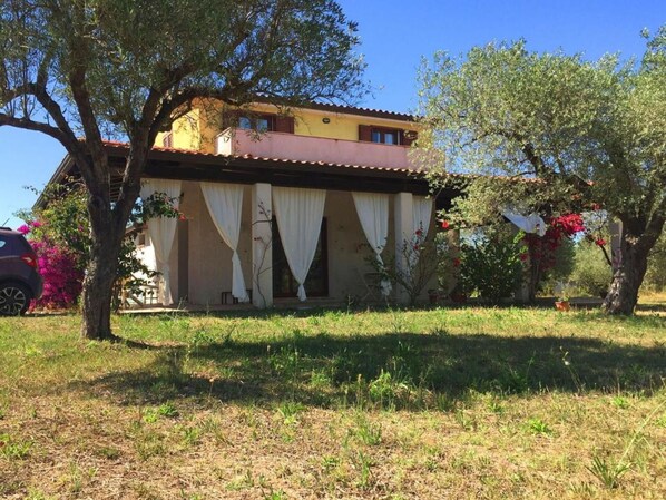 Schatten, Hinterhof, Garten, Garten, Rasen, Hazienda, Outdoor Struktur, Bauernhaus, Eco Hotel, Villa