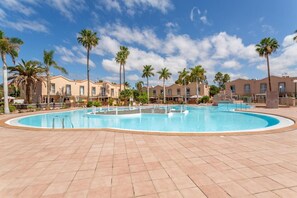 community pool (1)
