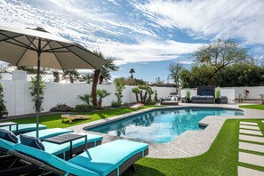 Layout in the warm AZ sunshine
