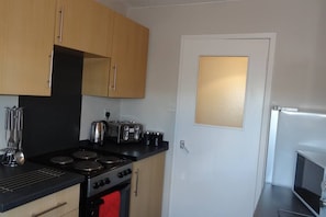 Kitchen to door 