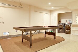 Spielezimmer