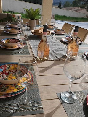 Outdoor dining
