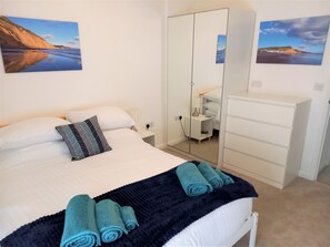 Jula King Bedroom