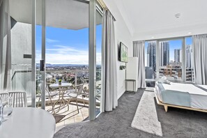 Sleeping area is right next to the balcony with amazing views
