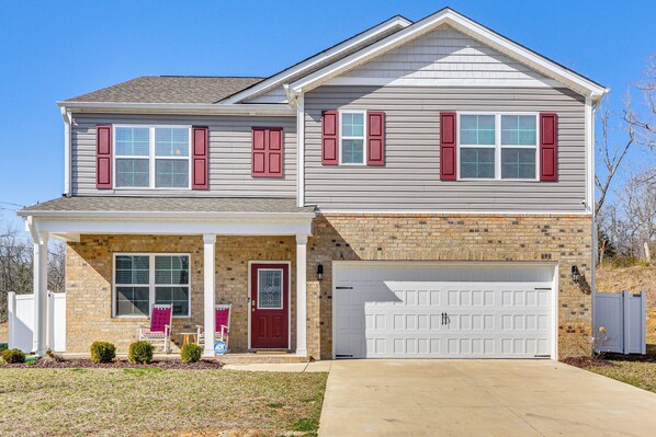 Winston-Salem Vacation Rental | 4BR | 2BA | 2,540 Sq Ft | 2 Steps to Enter