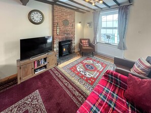 Living area | The Olde Cottage, Hythe