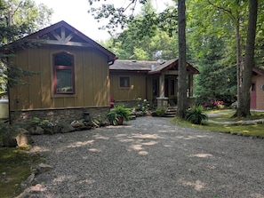 Front of cottage with ample parking space