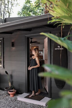 Welcome to the cottage – your private front entrance awaits.