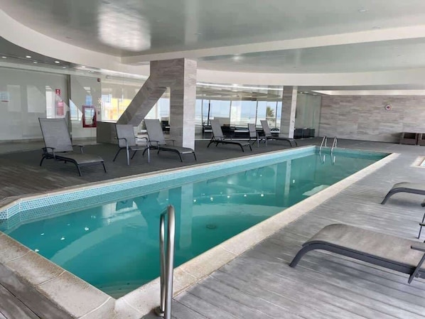 Indoor pool with plenty of lounge chairs
Hours 7:00 am - 10:00 pm