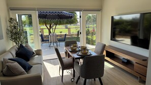  Start your day overlooking the beautiful golf course view and natural light. 