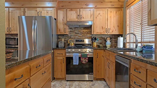 Tamarack 8 - Remodeled Kitchen