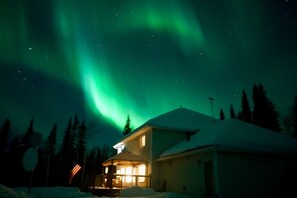 Amazing Aurora From the Parking