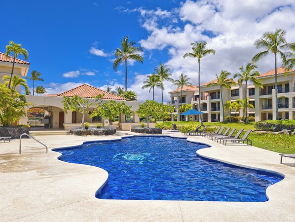 Pool at Shores at Waikoloa Hale Kai