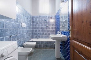 Autumn, Bathroom, Spring, Summer