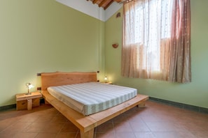 Autumn, Bedroom, Spring, Summer
