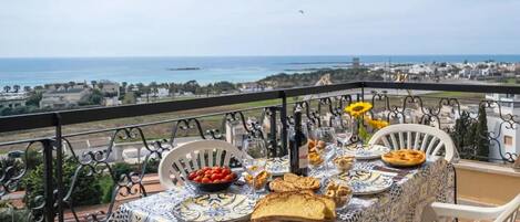 Autumn, Balcony / Terrace / Patio, Spring, Summer