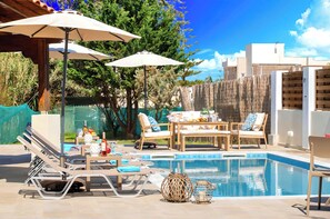 Eliomar Beachside Villa | HotelPraxis Group