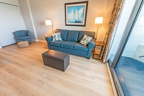 Large Living Area with Views of the Ocean, Beautifully Decorated