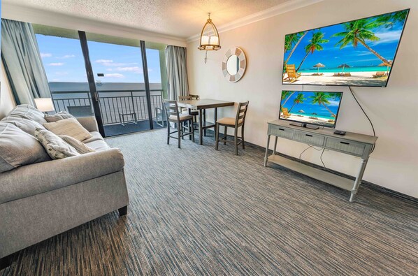 Large Living Area with Views of the Ocean, Beautifully Decorated