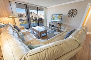 Large Living Area