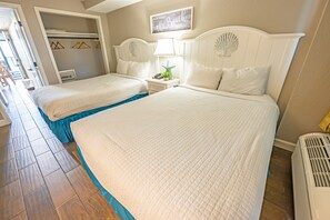 Amazing Bedroom, Beautifully Decorated