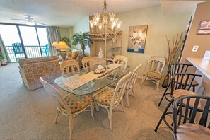 Amazing Dining Area!