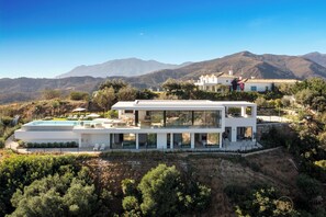 Great 360 degree view.