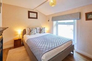 Baliol Street, Barnard Castle - Host & Stay