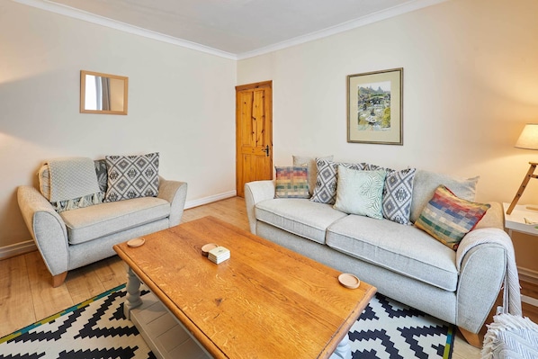 Baliol Street, Barnard Castle - Host & Stay