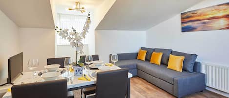 Abigail's Apartment, Wolverhampton - Host & Stay