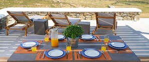 Outdoor dining