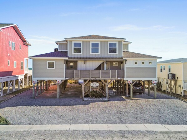 Island Condo 001 1
