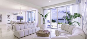 CB6B-Living Area