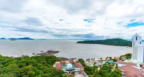 CB18A-Balcony Bay View