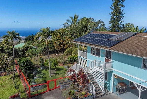 Kona Garden Studio Ohana located downstairs.