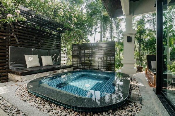 Lilac 1 Bedroom Private Pool Villa Rawai (5290)